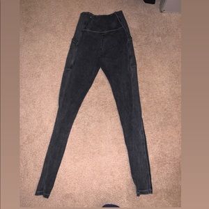 Offline by aerie pocket leggings